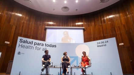 Mónica García: "Tenemos que poner la economía al servicio de la salud"
