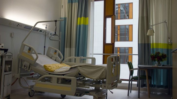 El SNS gestionó el 80% de los ingresos hospitalarios en 2022