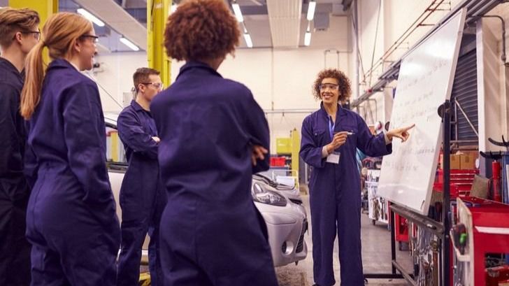 Aumenta la participación femenina en Formación Profesional